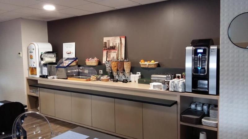 Hotel Kyriad Brive Ouest Eksteriør billede