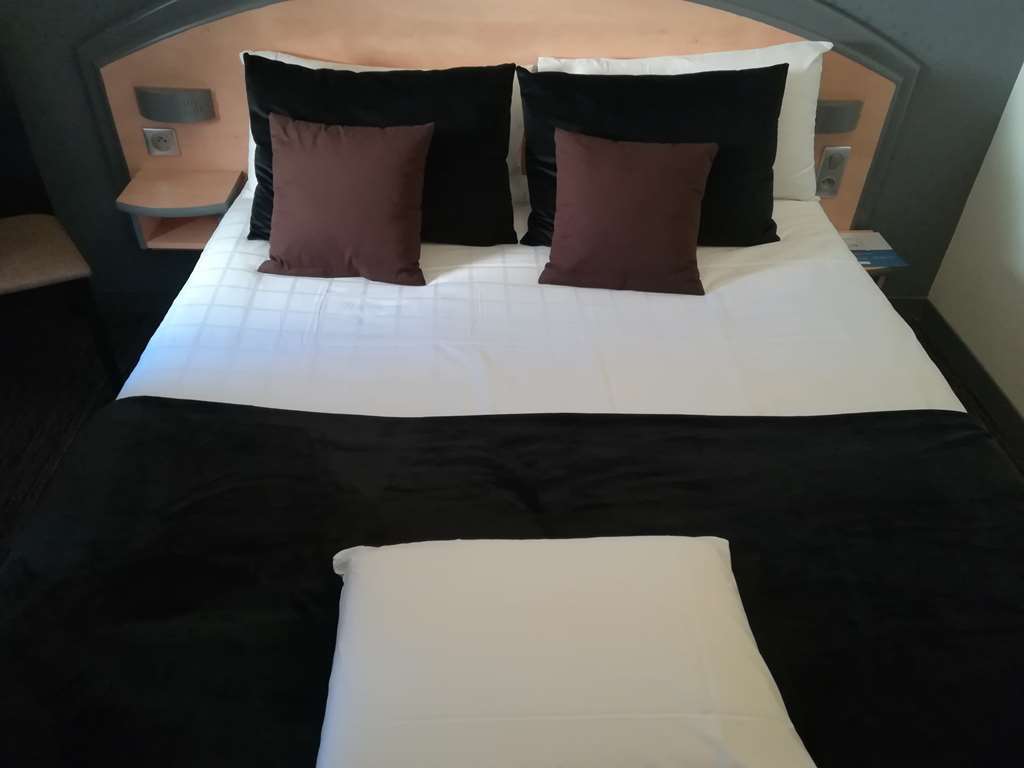 Hotel Kyriad Brive Ouest Værelse billede