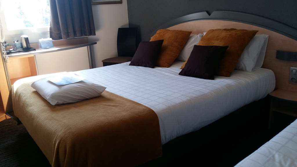 Hotel Kyriad Brive Ouest Værelse billede